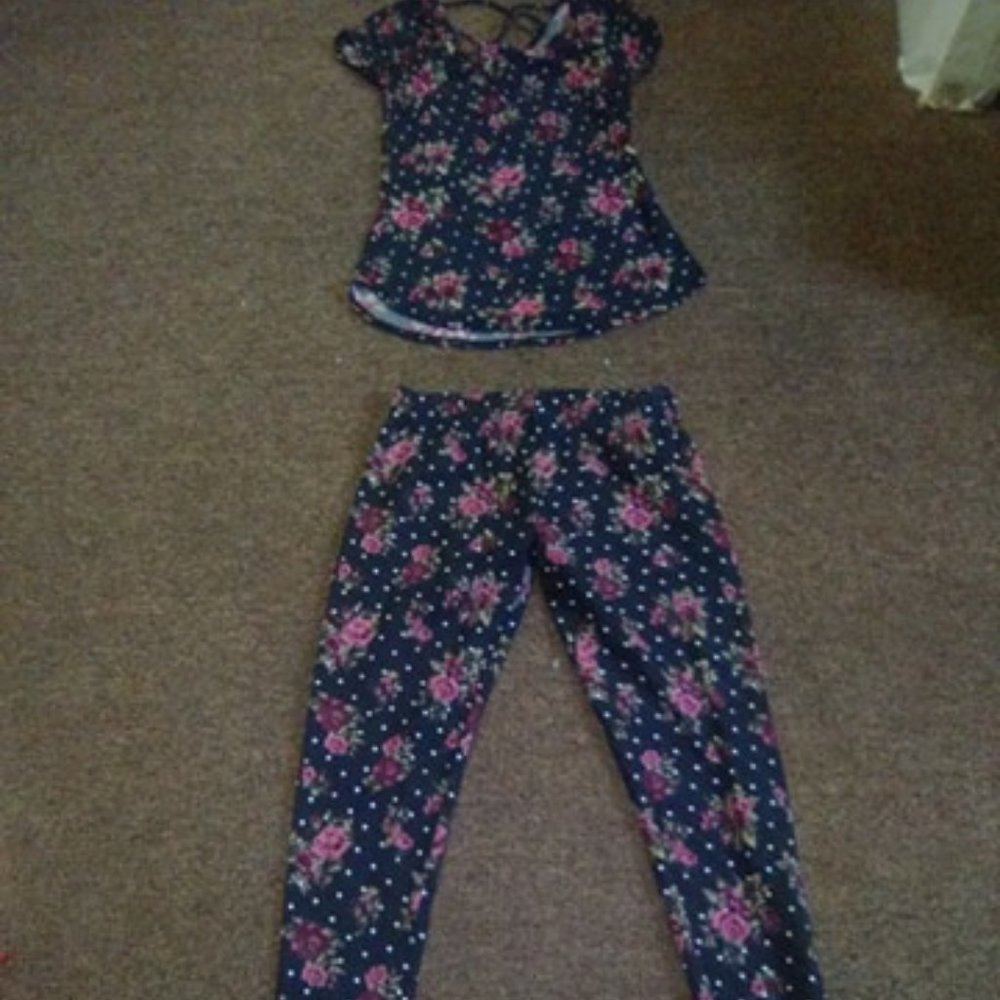 No Boundaries Black set w/polka dot & roses